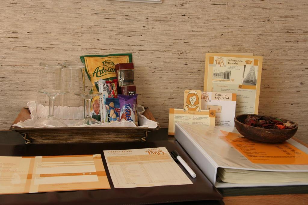 Hostal Paris Valladolid Luaran gambar