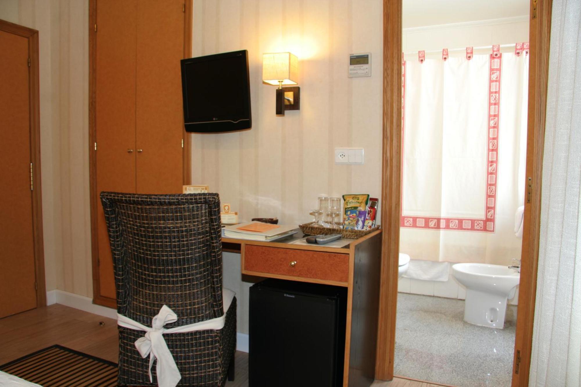 Hostal Paris Valladolid Luaran gambar