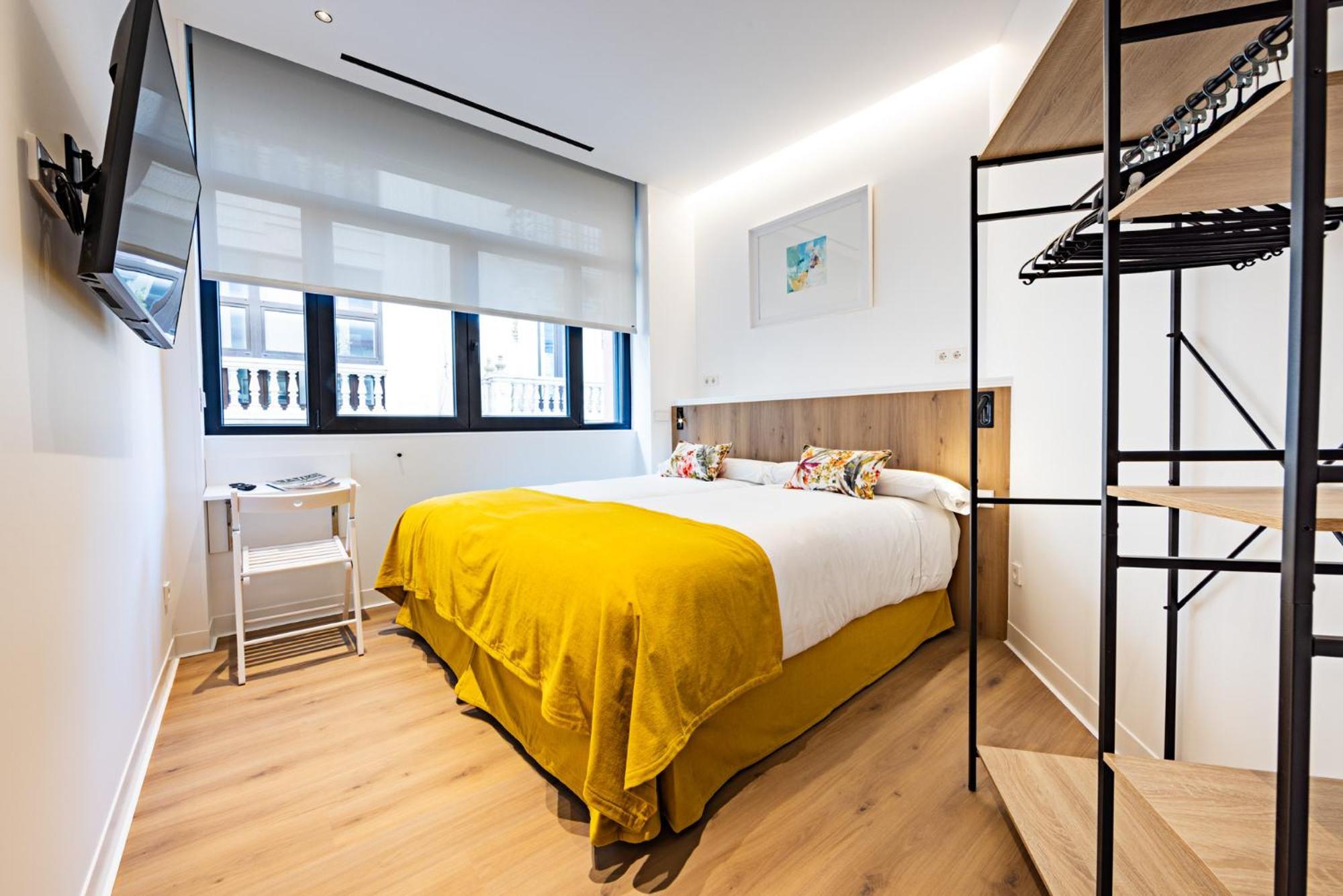 Hostal Paris Valladolid Luaran gambar