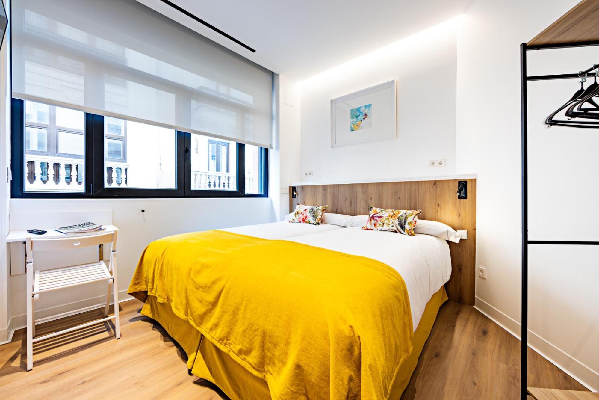 Hostal Paris Valladolid Luaran gambar