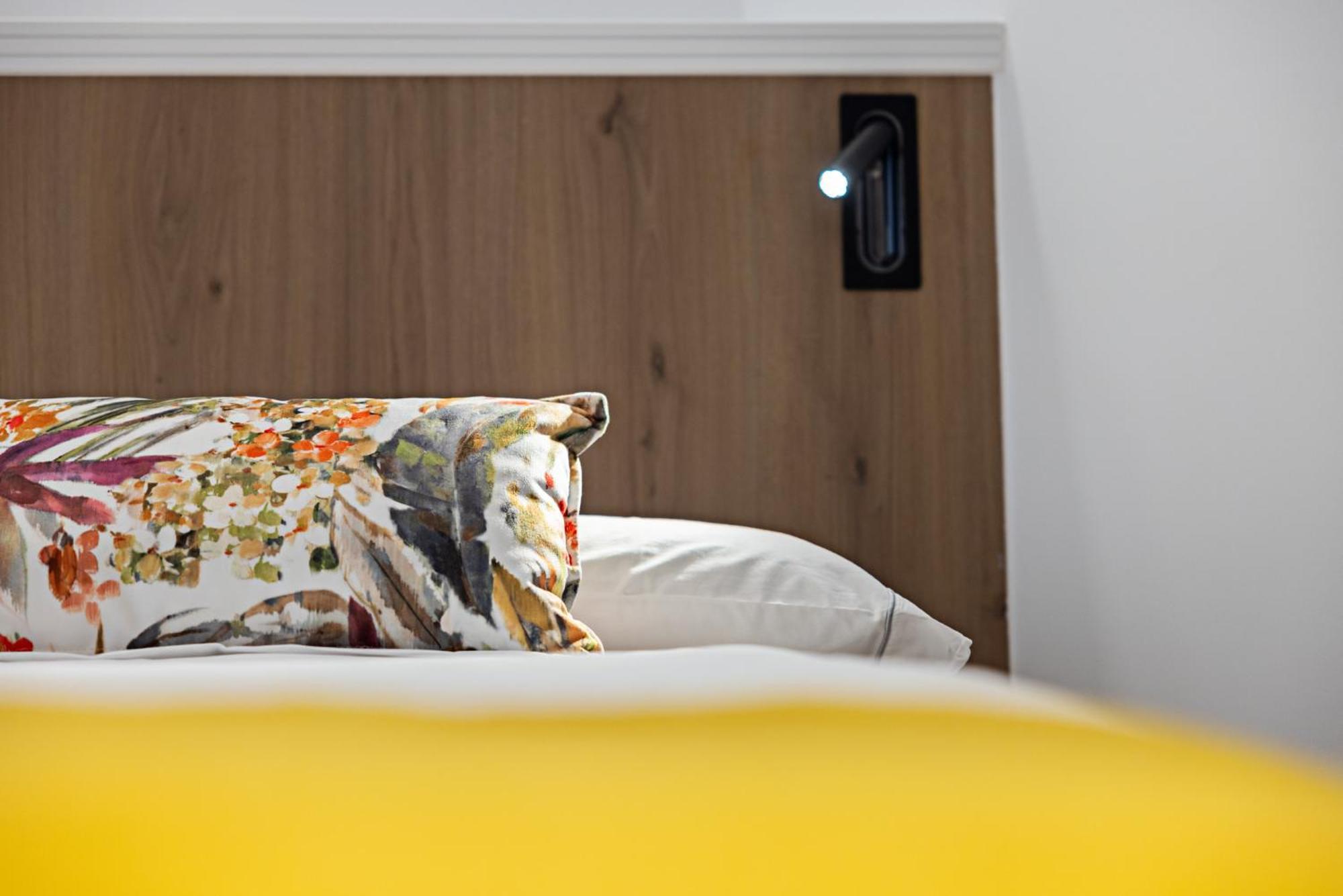 Hostal Paris Valladolid Luaran gambar