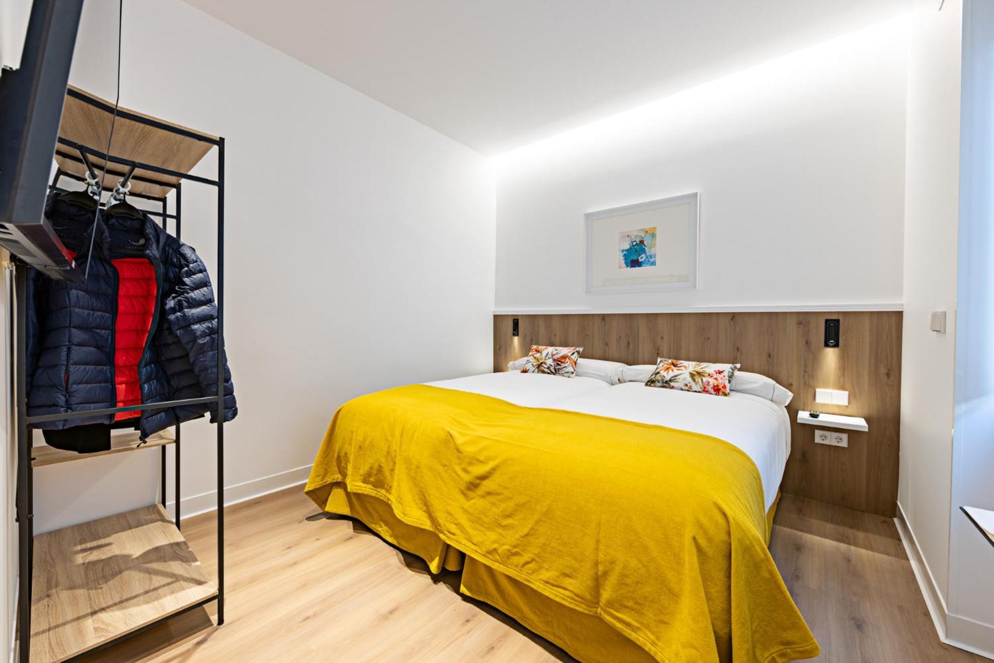 Hostal Paris Valladolid Luaran gambar