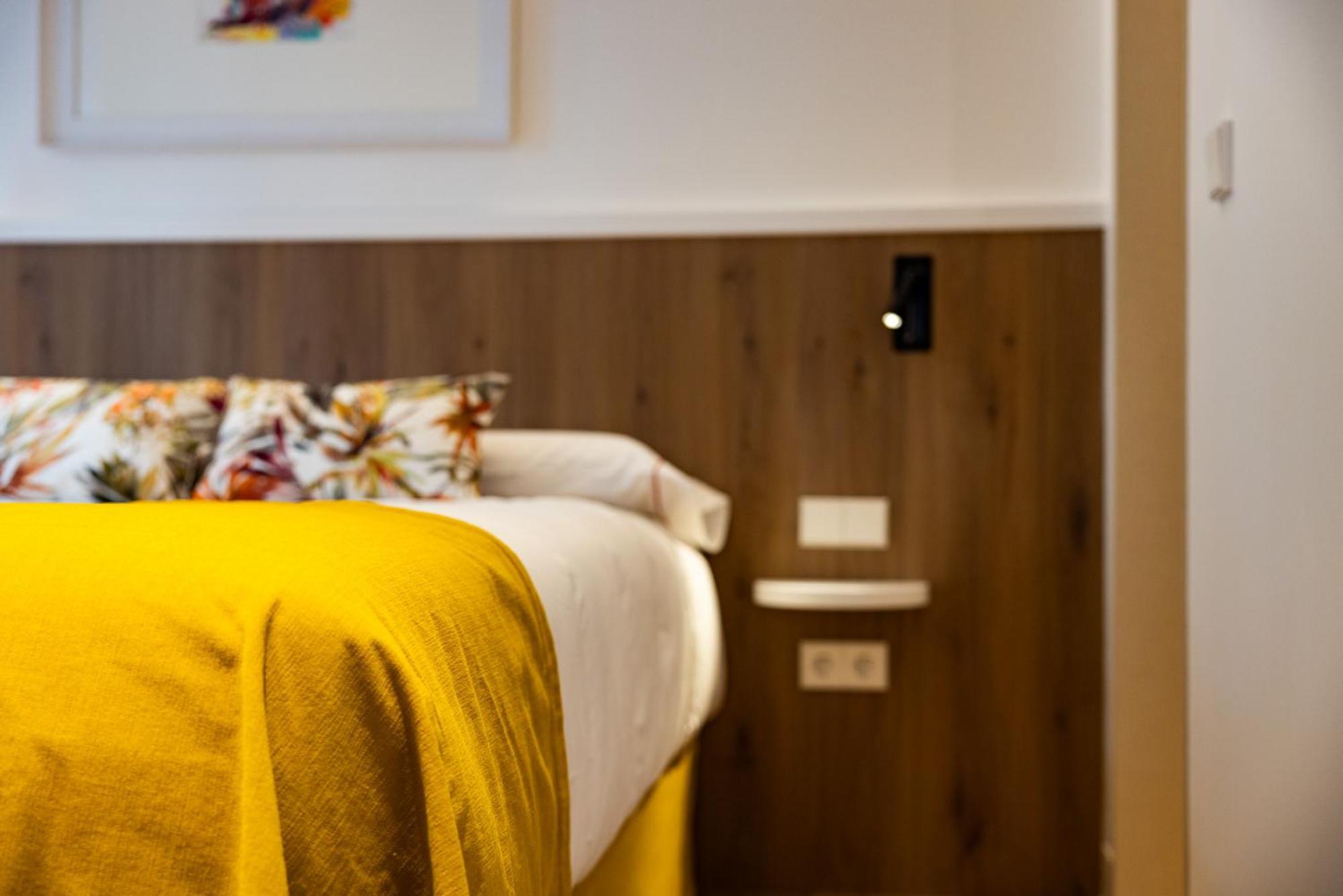 Hostal Paris Valladolid Luaran gambar
