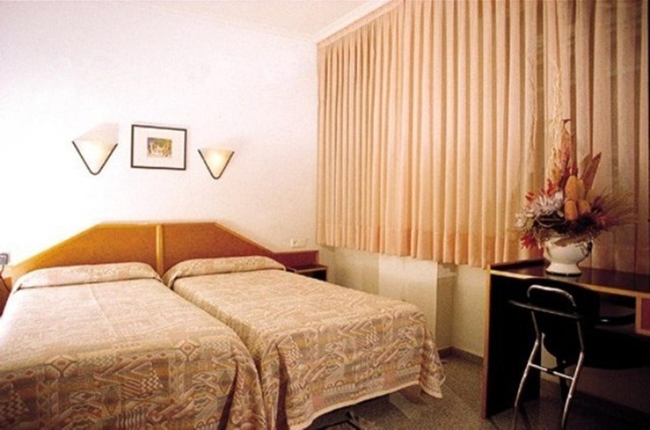 Hostal Paris Valladolid Luaran gambar