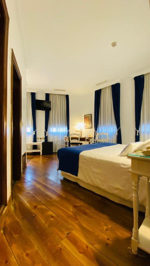 Hostal Paris Valladolid Luaran gambar
