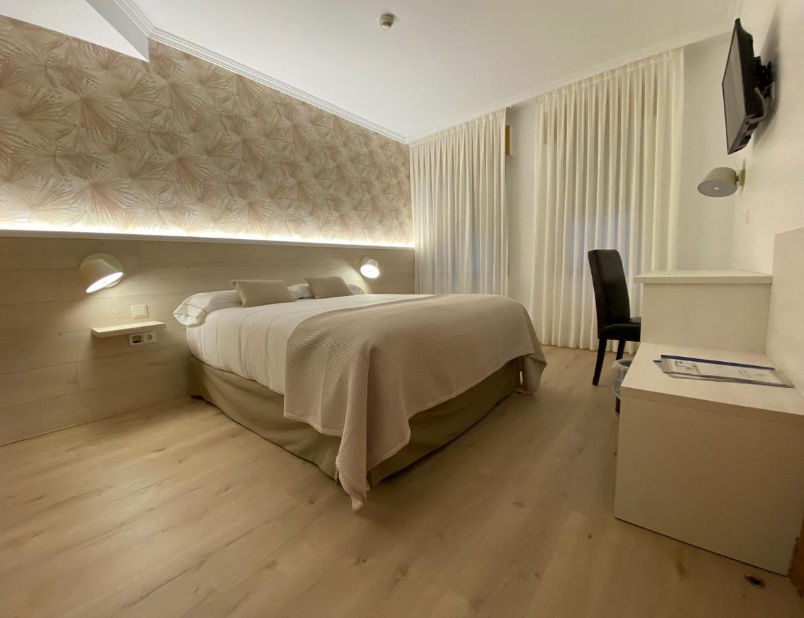 Hostal Paris Valladolid Luaran gambar